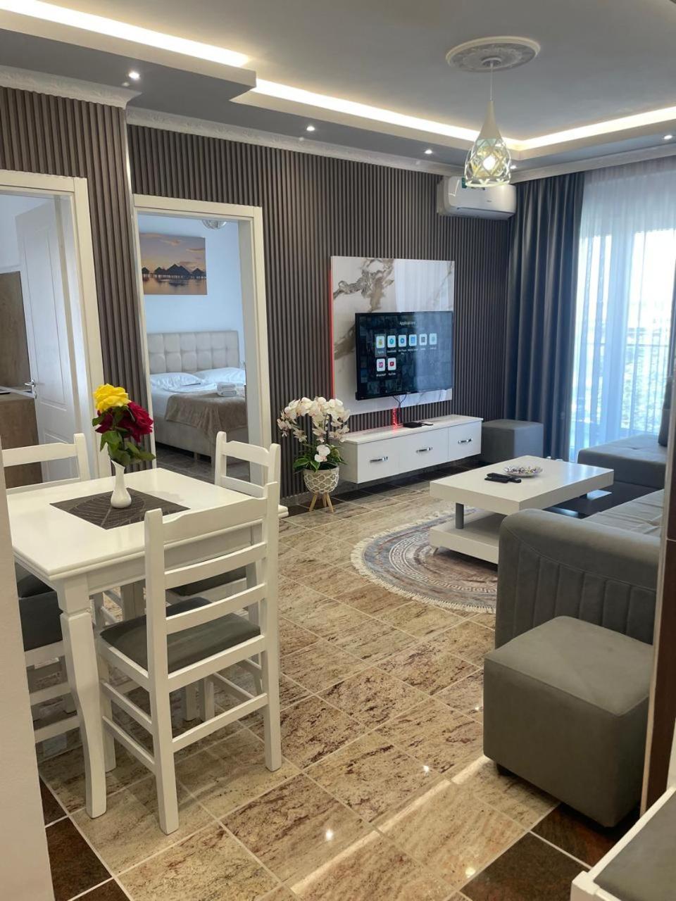 Apartamento Fishta Q5 24