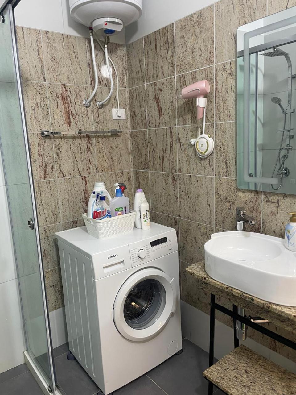 Apartamento Fishta Q5 24 *